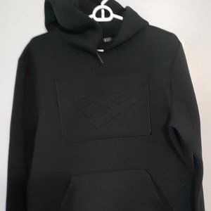 Roc Nation Paper Planes solid black graphic hoodie, size Small